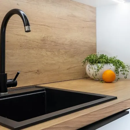Modern & New 1br With Sofa Bed & Balcony Apartament Tallin