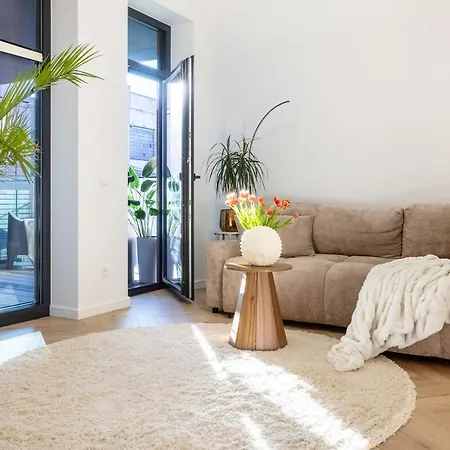 Modern & New 1br With Sofa Bed & Balcony Tallin